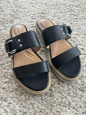 NWOT!! Hush Puppies Bounce Black Double-Strap Slide Sandals with Buckle